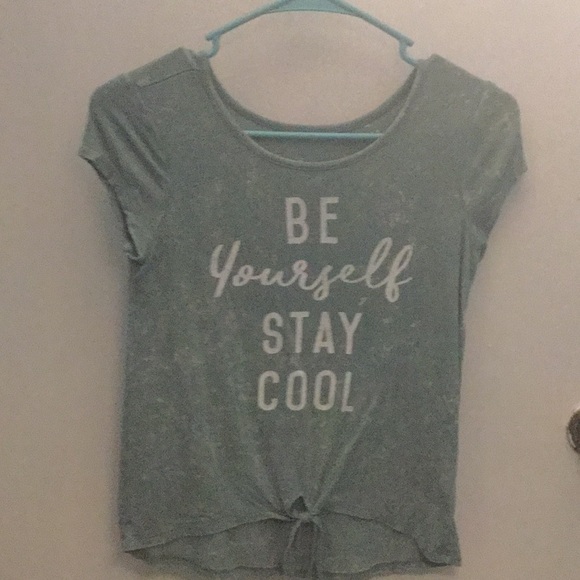 Green short sleeve blouse